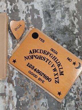 🕷Vintage Ouija Board Planchette & Box